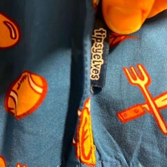 TipsyElves, Button Down Hawaiian Shirt w/ Holiday Motif, AWESOME! L - Picture 10 of 11